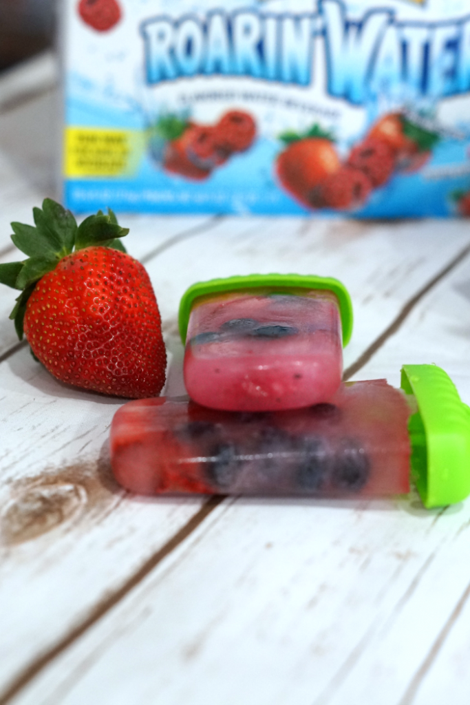 Make this delicious frozen snack with Capri Sun Roarin' Waters - fruit popsicles are perfect for kids and adults! #KidsChoiceDrink #ad