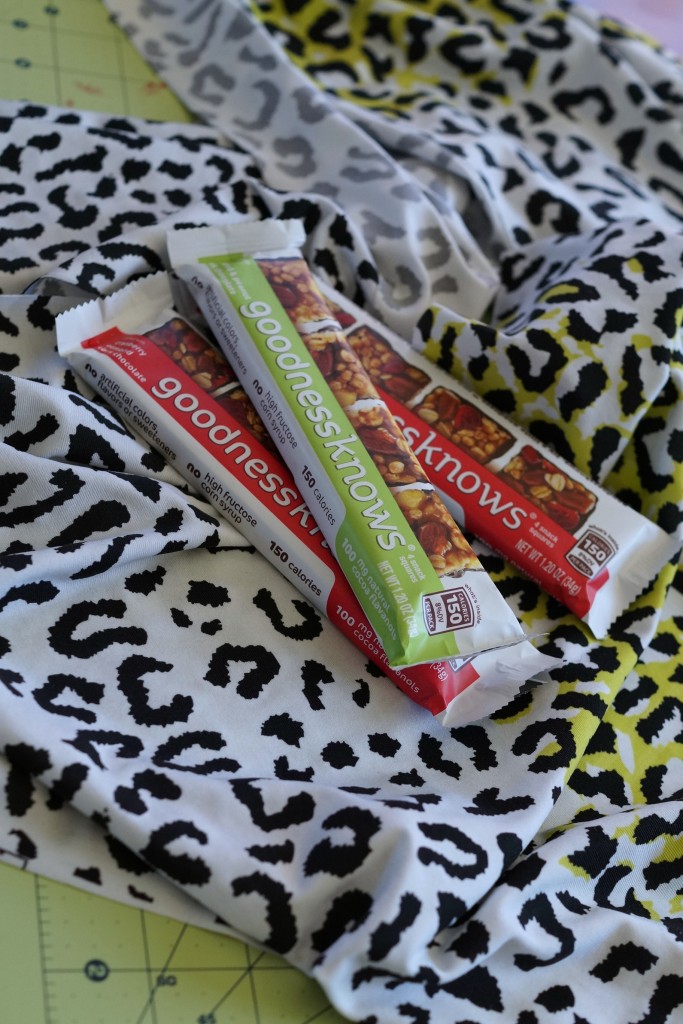 Love to exercise but no where to put your snacks and essentials? Check out this easy DIY Running Belt #TryALittleGoodness AD
